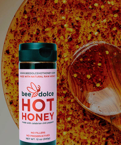 Bee Dolce Hot Honey, Front View, Hot Honey Background